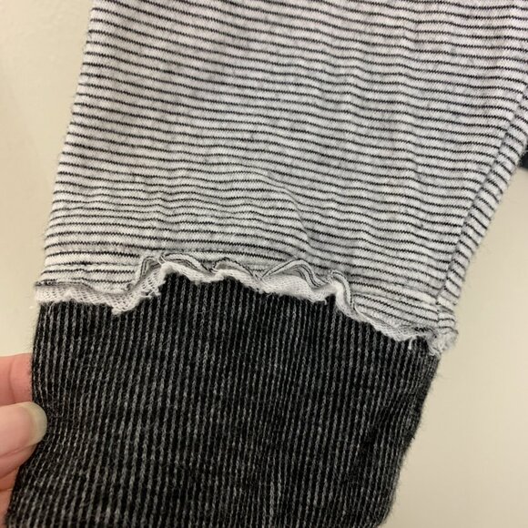 Focus Casual Life Womens M Jacket Cardigan Knit Gray Boho Button Pockets - Picture 6 of 12